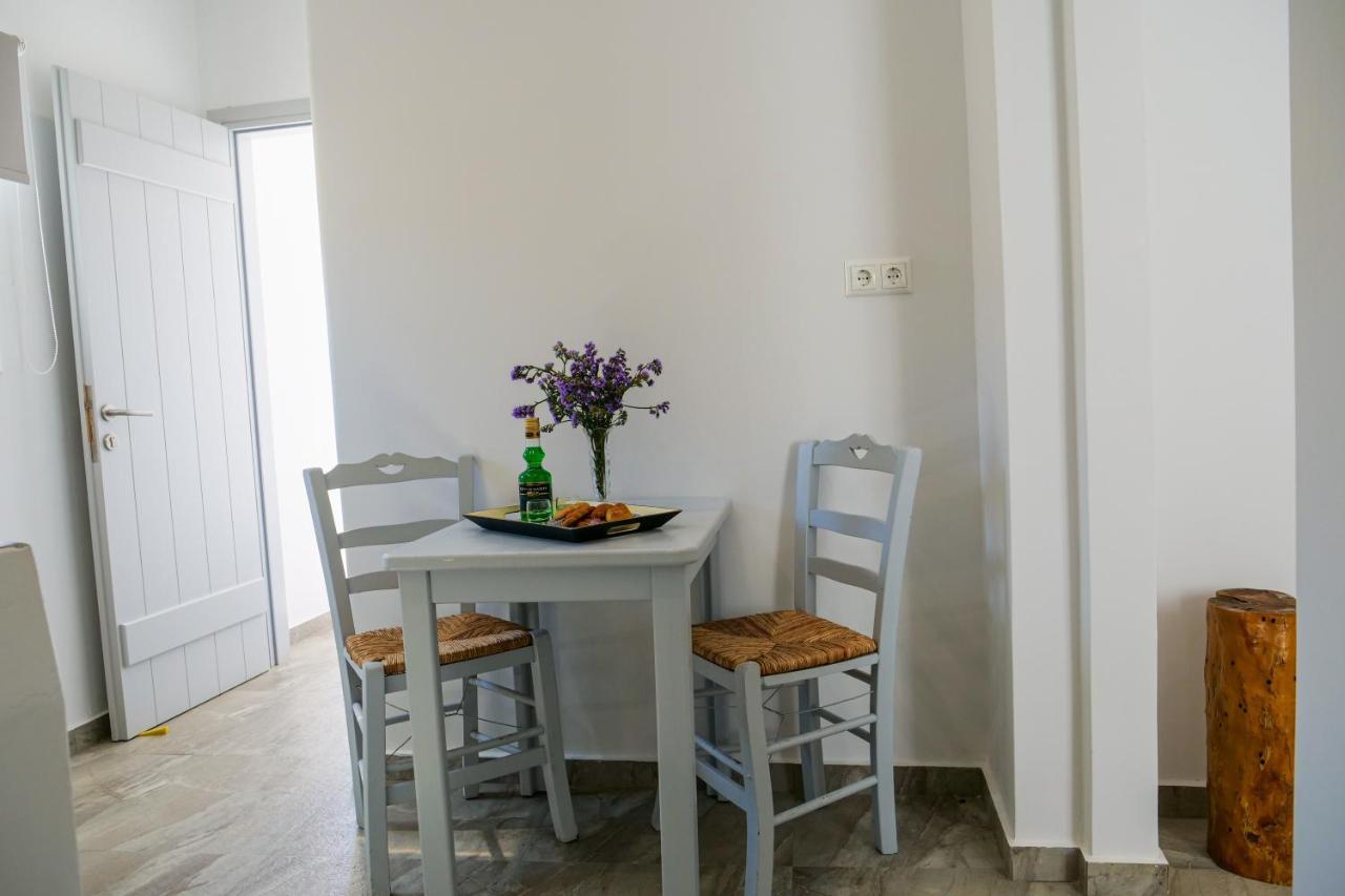 Naxos City Theodora Luxury Studios מראה חיצוני תמונה