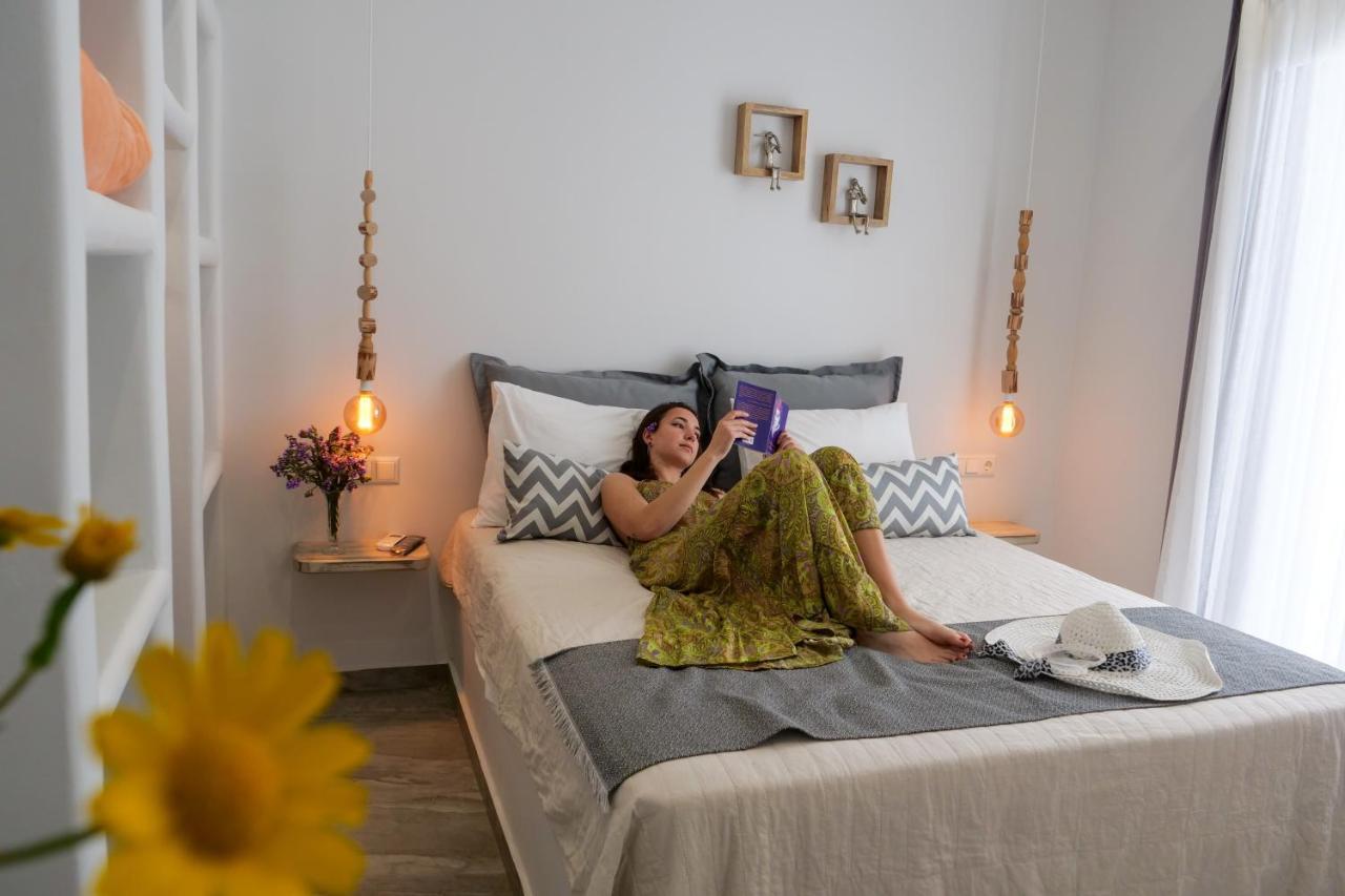 Naxos City Theodora Luxury Studios מראה חיצוני תמונה