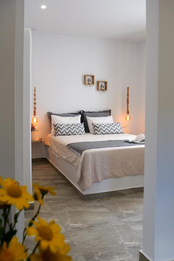 Naxos City Theodora Luxury Studios מראה חיצוני תמונה
