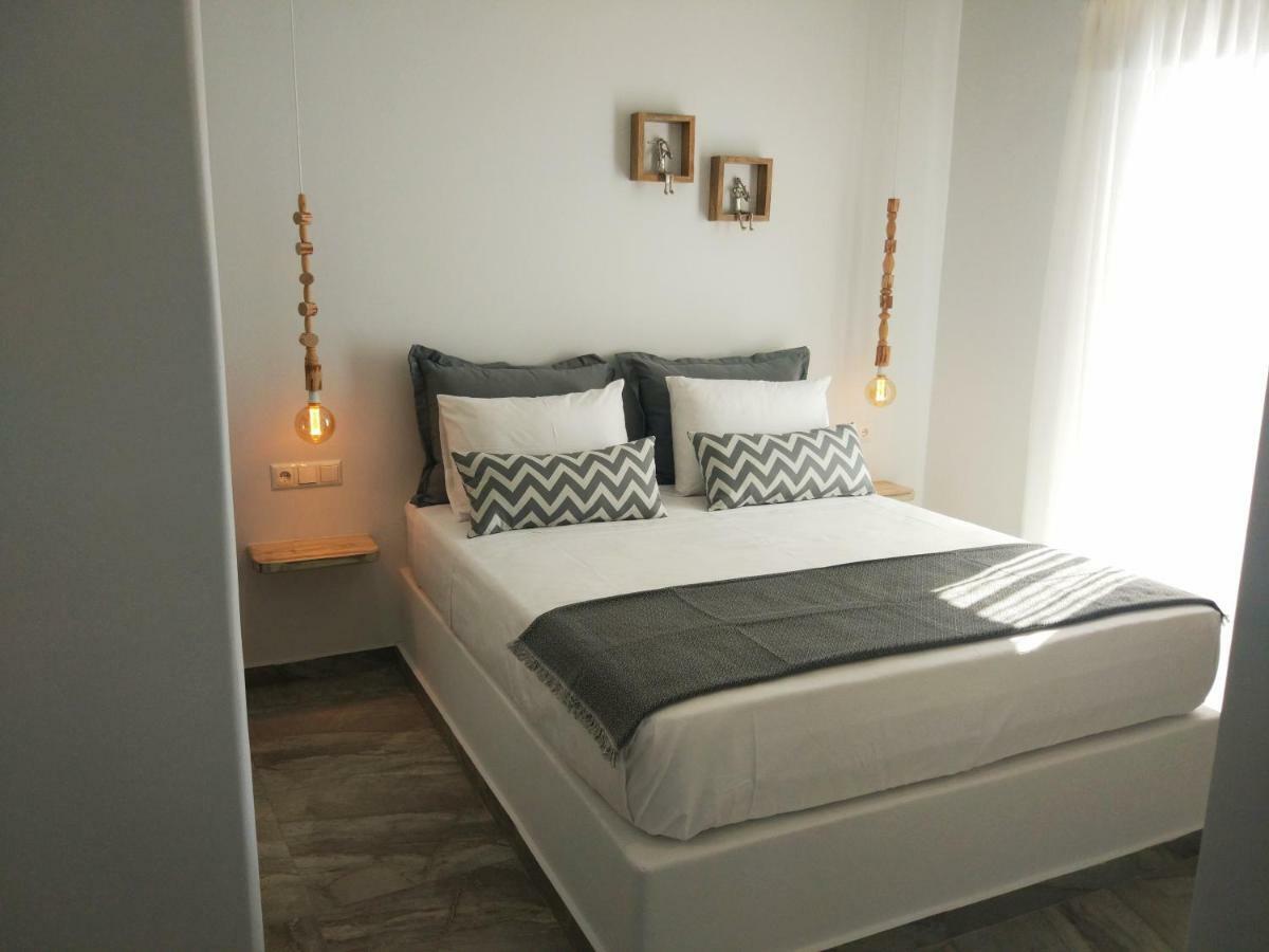 Naxos City Theodora Luxury Studios מראה חיצוני תמונה
